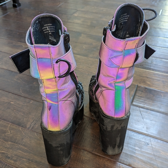Clubexx rainbow reflective traitor boots - Picture 6 of 6